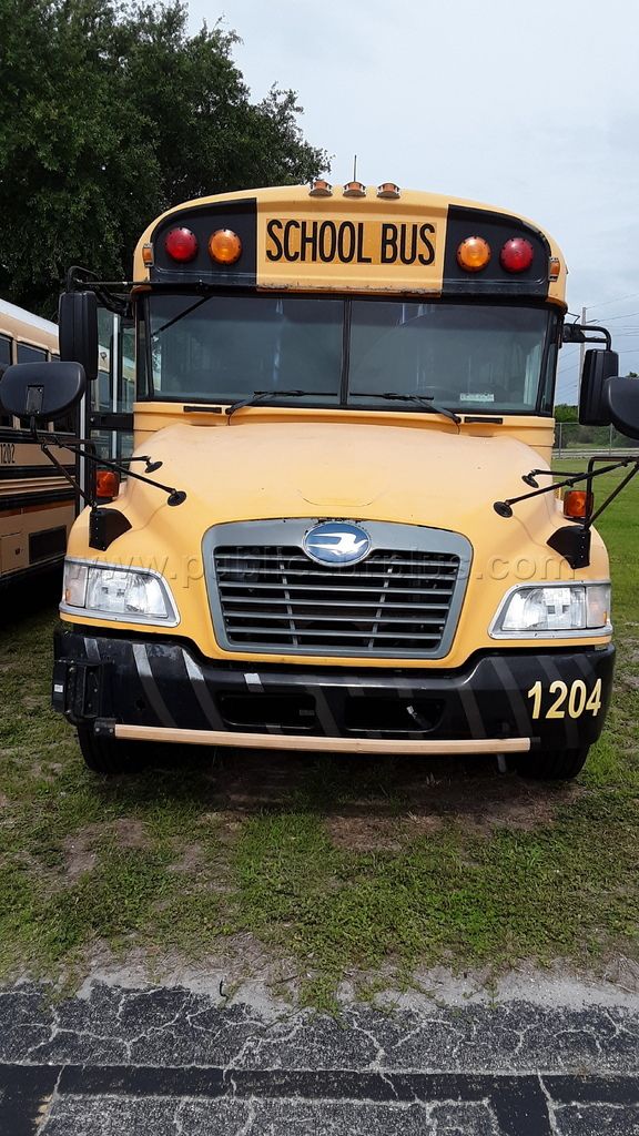 2013 BLUEBIRD VISION BUS β photo 1