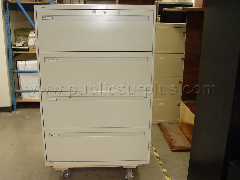 4 Drawer Metal File Cabinet 36" x 20" x 53" - photo 1