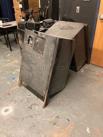 MISCELLANEOUS AUDIO EQUIPMENT - Pick up ASAP — photo 1