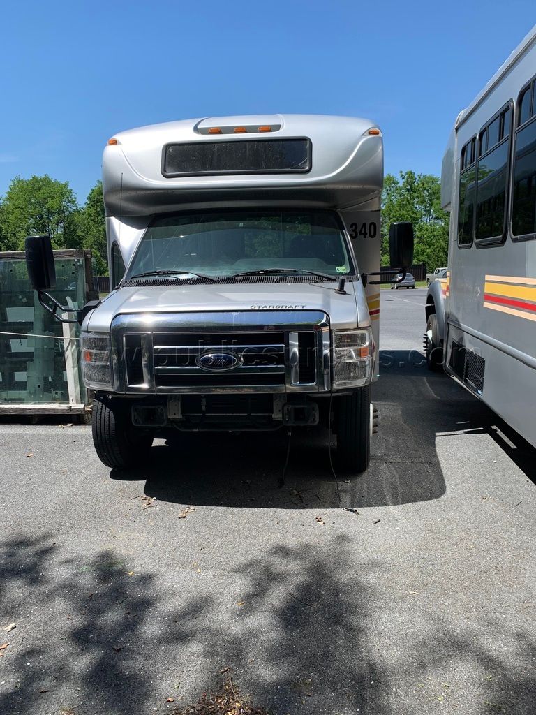 #340 2017 E450 Ford — photo 1
