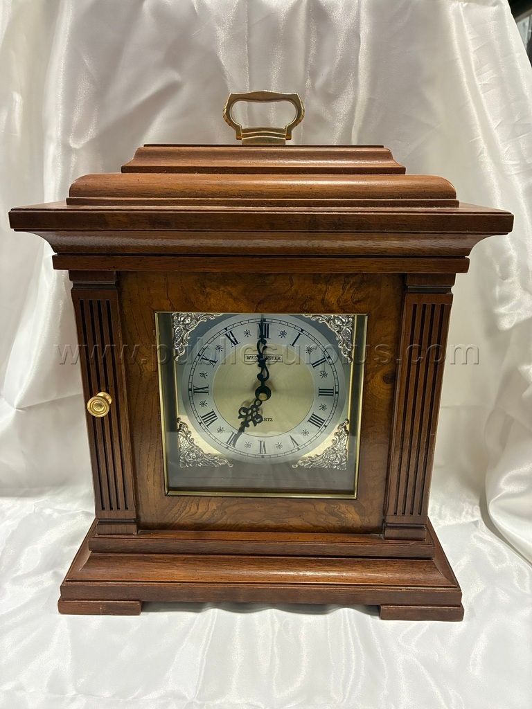 Battery Operated Clock — photo 1