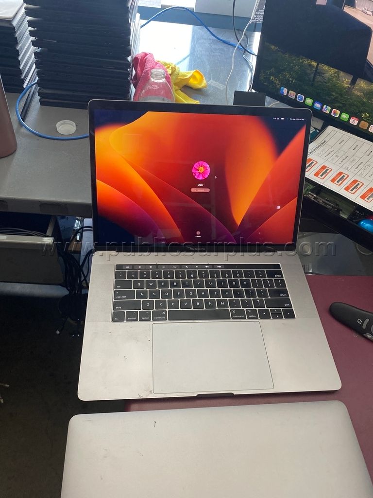 (7) MacBook Pro - Z1 - RC - photo 1