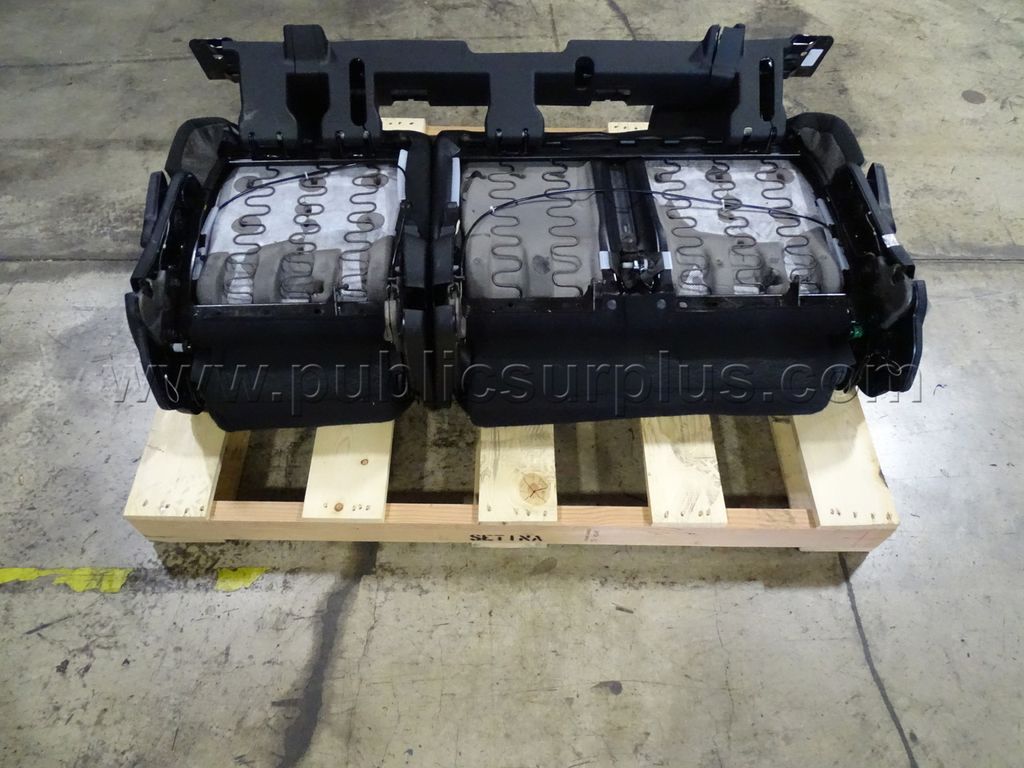 2023 Dodge Durango Rear Seat - New! — photo 1