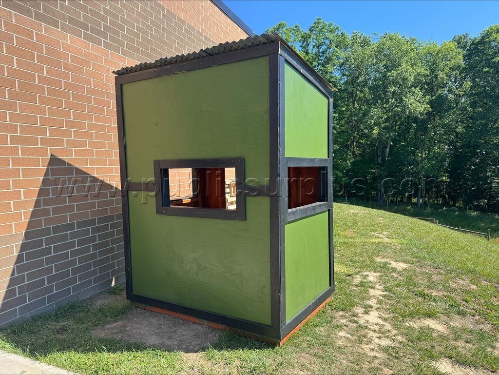 Hunting Blind — photo 1