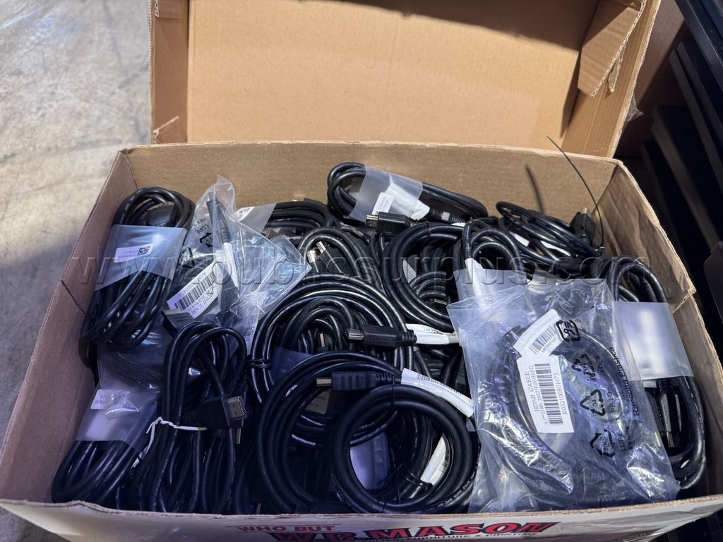Lot of 5ft HDMI to HDMI cables — photo 1