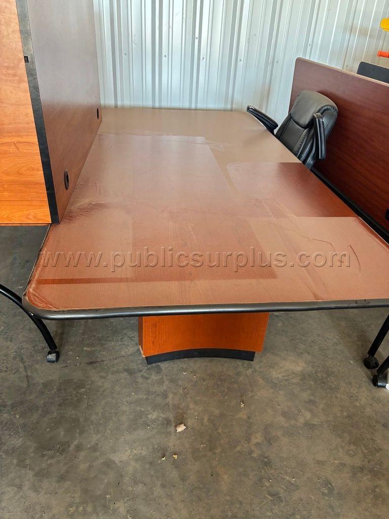 Big Conference Table — photo 1