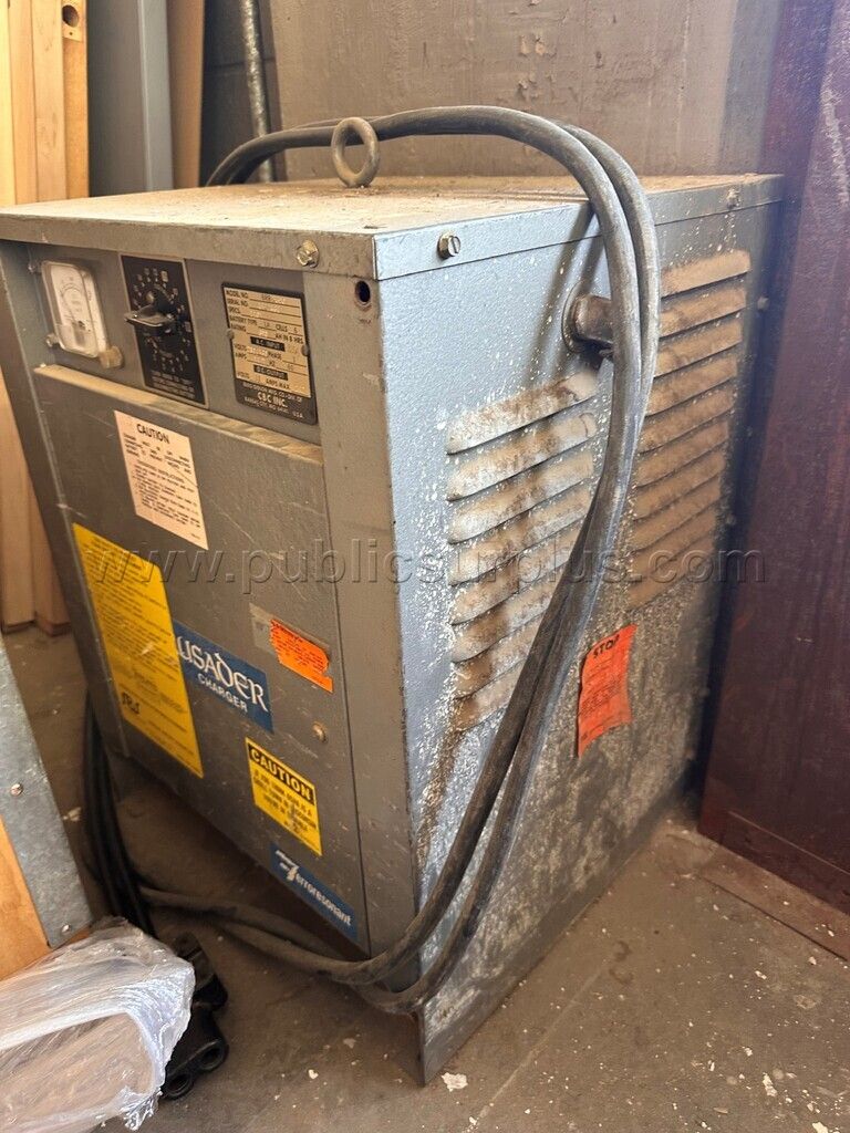 Yale forklift/pallet walkie stacker - photo 1