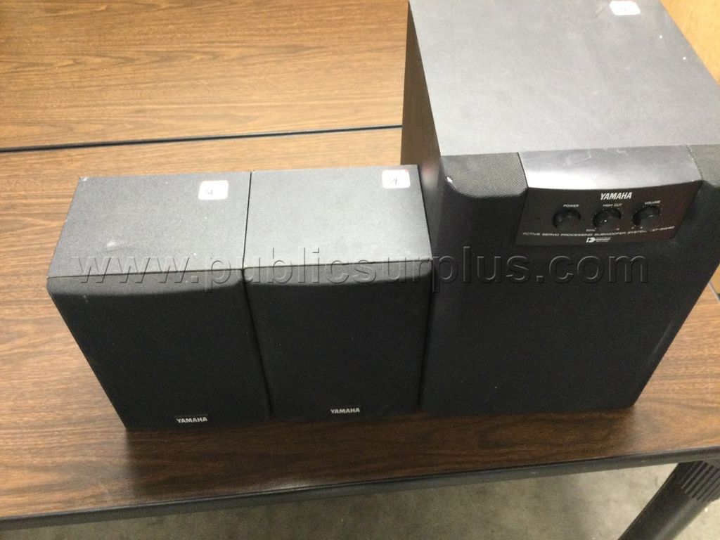 LOT OF (3) YAMAHA SPEAKERS - SOLD AS IS - 674 - photo 1