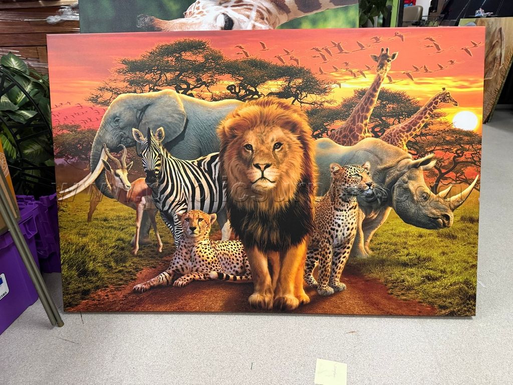 Auction#393- Safari wildlife canvas — photo 1
