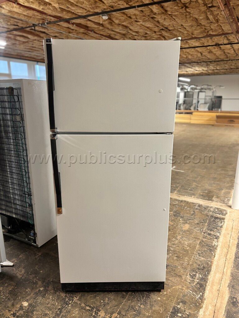 Kenmore 106.9738312 - Top-Freezer Refrigerator - photo 1