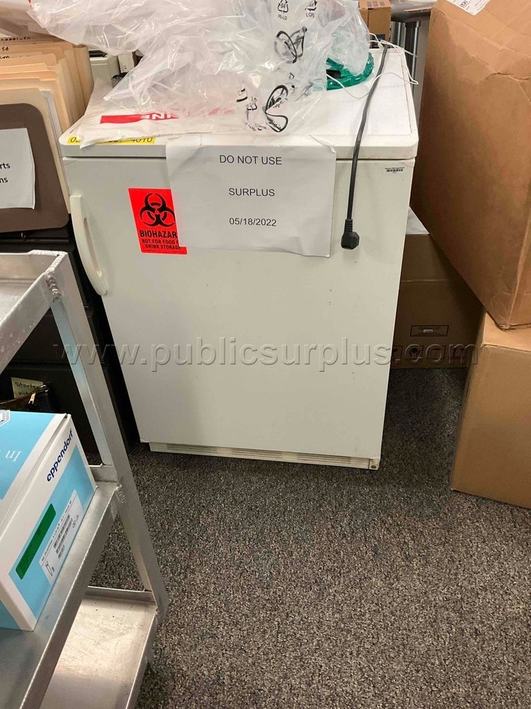 Barnstead Refrigerator Model 3751 β photo 1