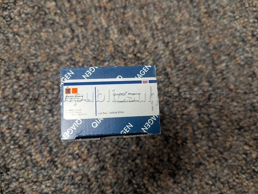 QIAGEN Protease and QIAGEN Protease Solvent LOT Q(17) β photo 1