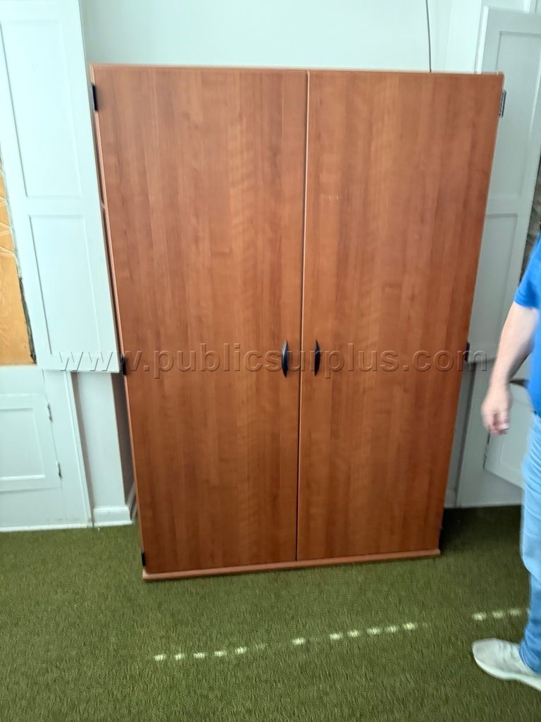 Wardrobe lot — photo 1