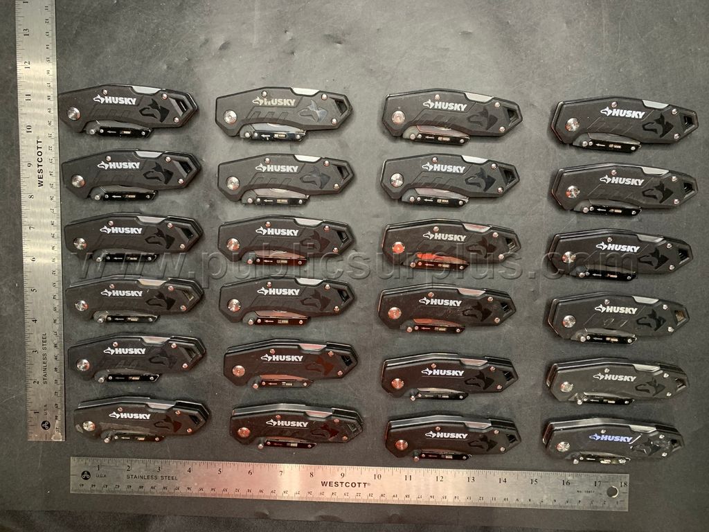 Husky Boxcutters - Shipping $14.99 /KK - photo 1