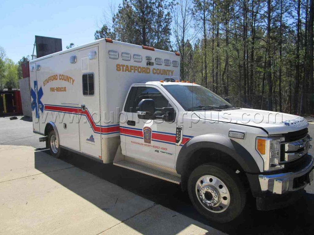 2017 FORD F-550/HORTON AMBULANCE CES-809 - photo 1