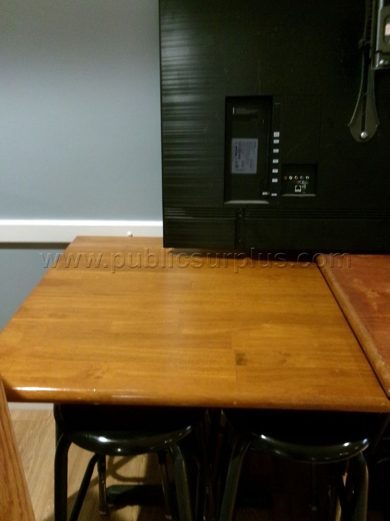 Restaurant Tables w/Chairs - photo 1