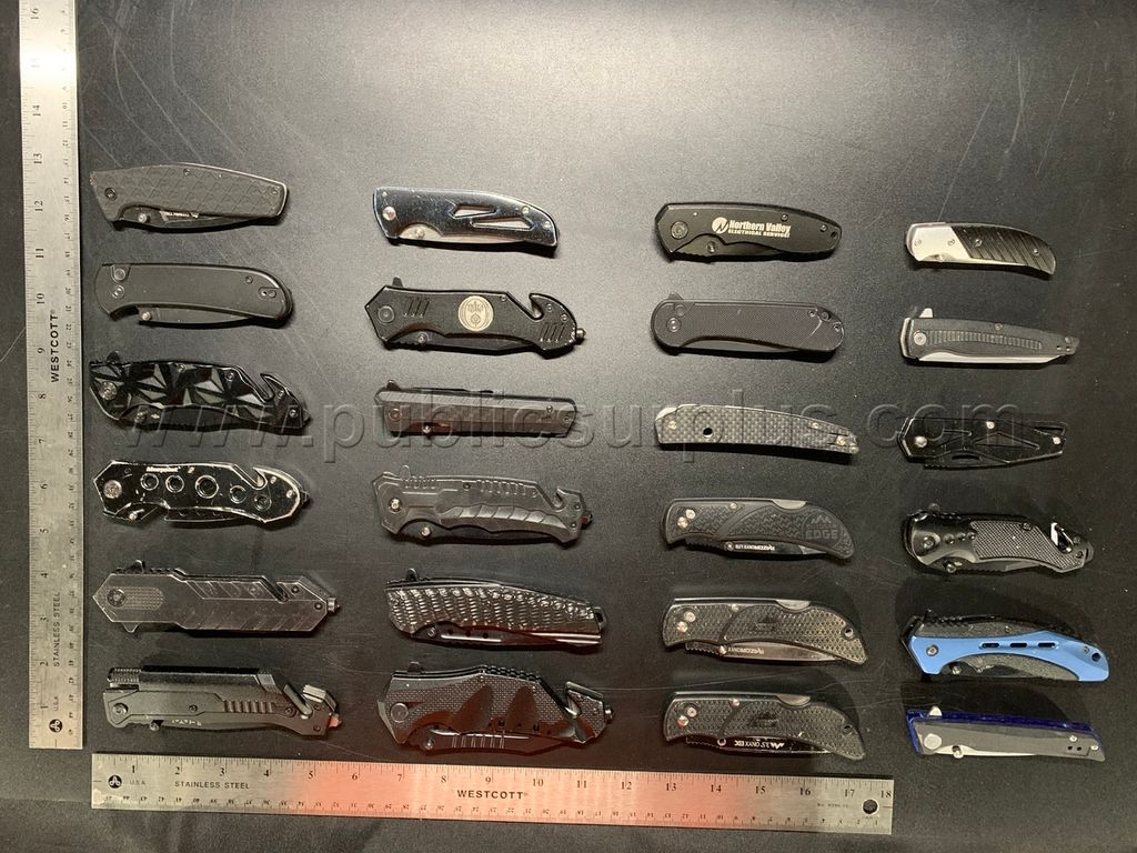 Assorted Knives - Shipping $14.99 /KK - photo 1