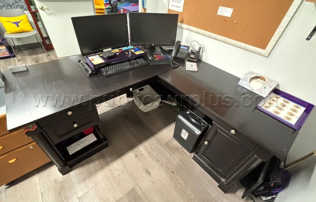 Desk and 2 Drawer Dresser - photo 1