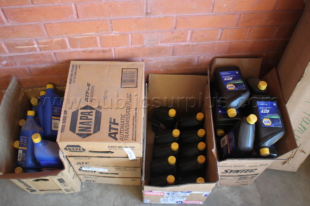 Lot of Unused Transmission Fluid/Motor Oil - photo 1