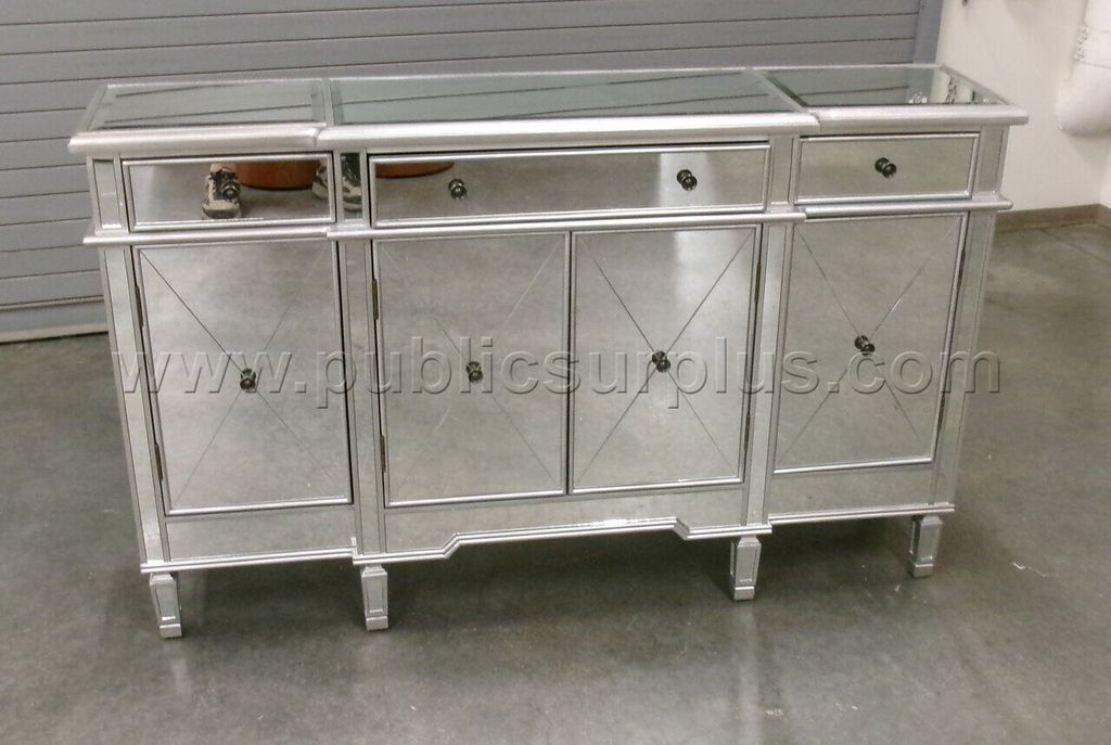 Mirrored Storage Hutch - photo 1
