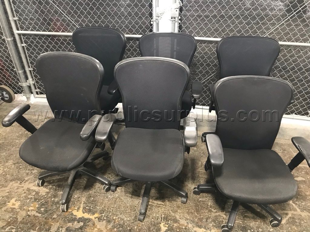 6 Rolling Office Chairs - photo 1