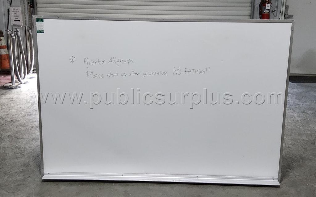 WHITE DRY ERASE BOARD 6' HEIGHT X 4' - photo 1