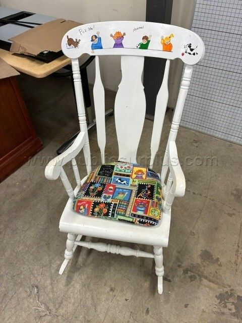 Rocking Chair - photo 1