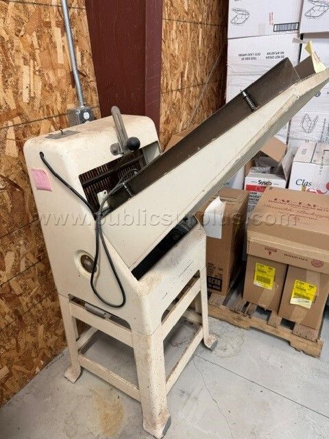 Bread Slicer - photo 1