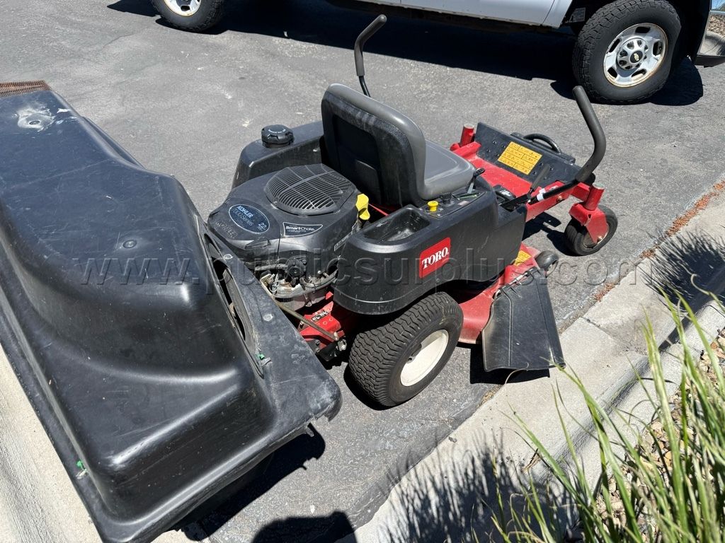 46" TORO Riding Mower - photo 1