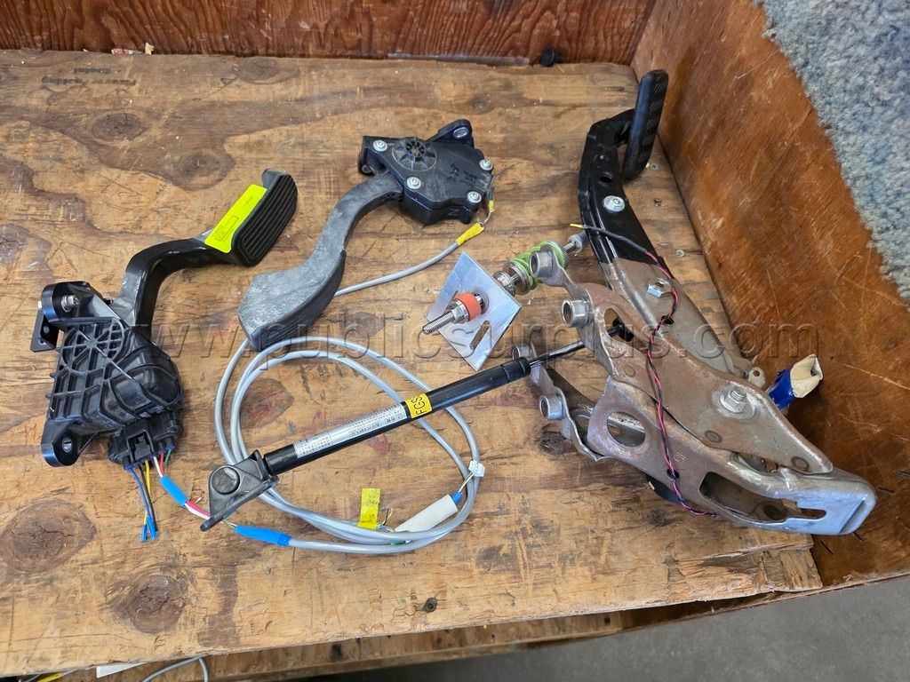 Pedals (118500) - photo 1