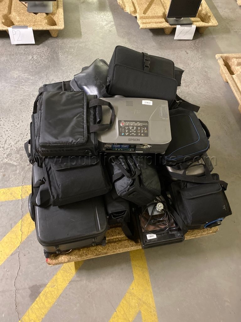 Pallet of [28] Smaller Digital Projectors - OL - VVV2 - photo 1