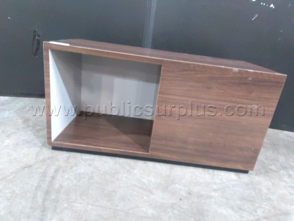 Center table - photo 1