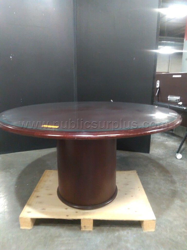 Round Table - photo 1