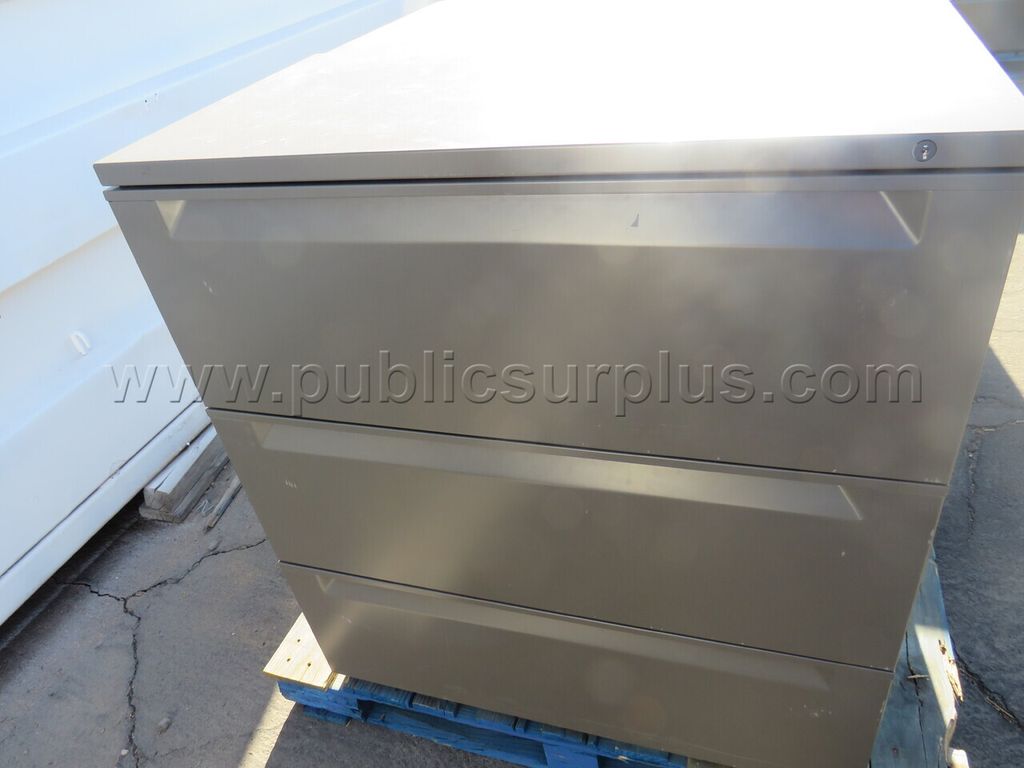 File Cabinet - photo 1