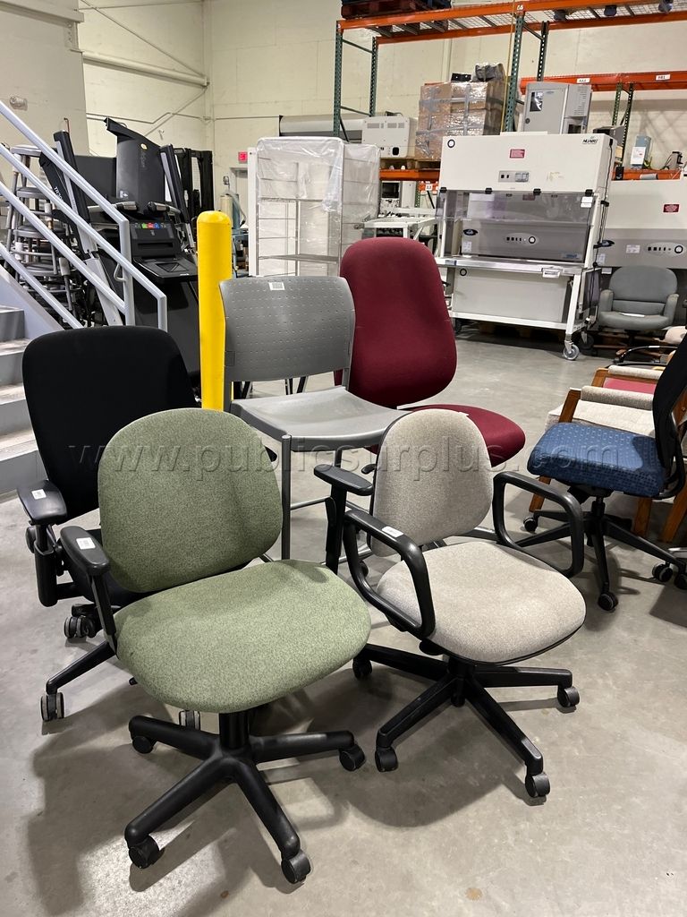Chairs - Lot of Five -811- 104- ZW - photo 1