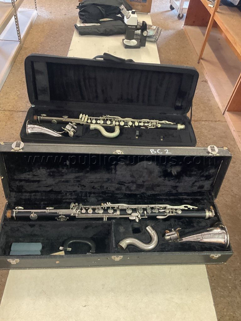2-Bass Clarinets Lot # 4959 - photo 1