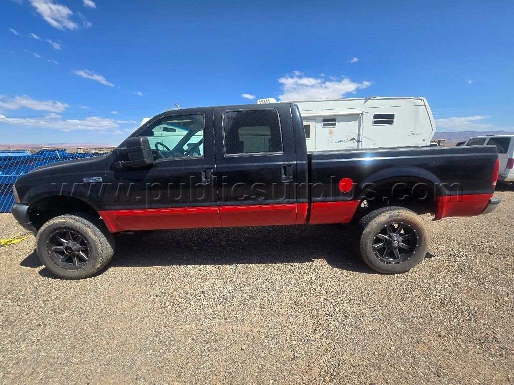 2003 Ford F350 Super Duty SWD 4x4 - photo 1