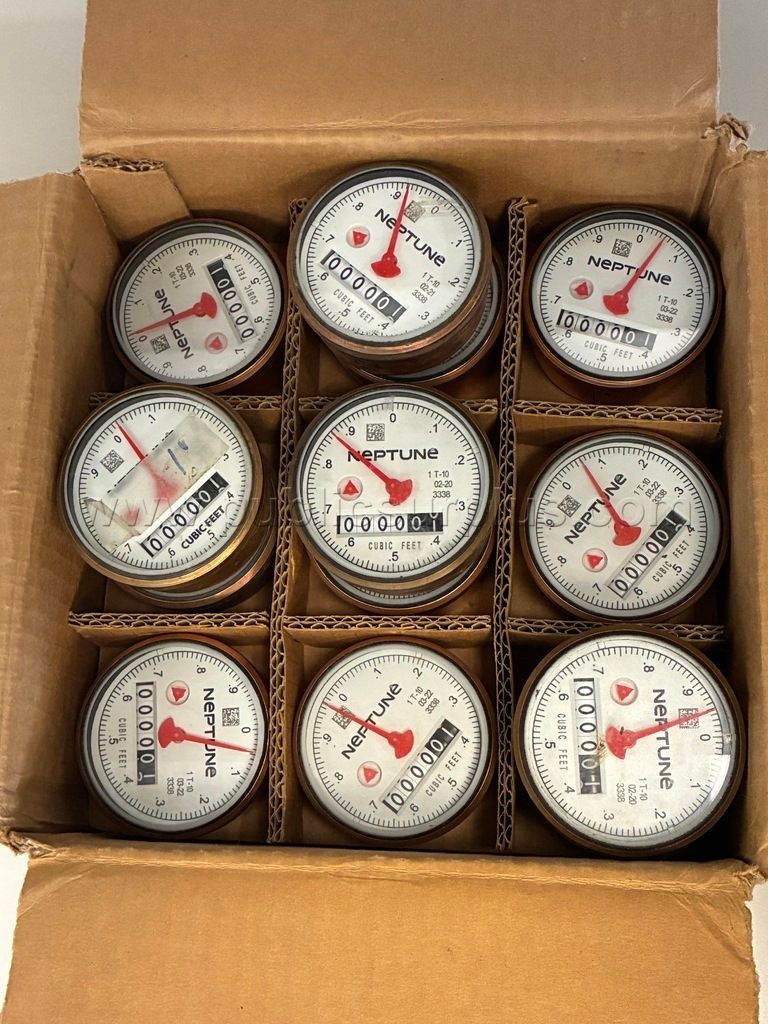 Utility Company Owned Surplus - Neptune T-10 1" Water Meter Registers - photo 1