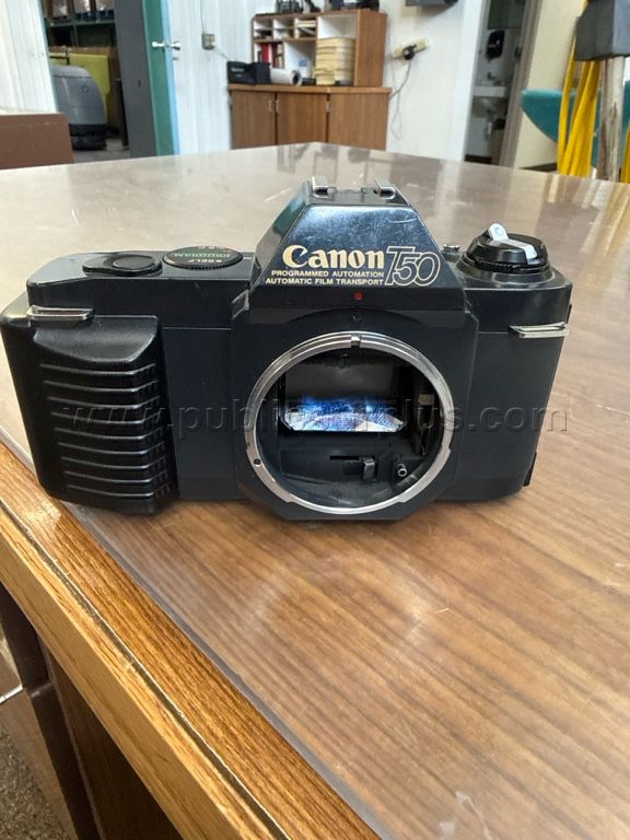 Canon T50 Camera - photo 1