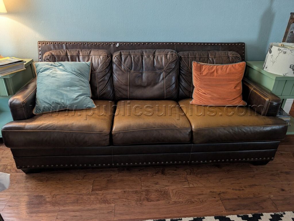 Leather Couch with full pull-out bed - photo 1
