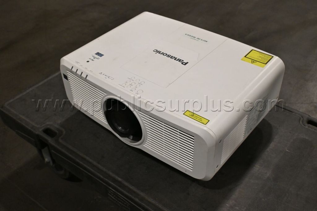 Panasonic PT-MZ570 Projector - photo 1