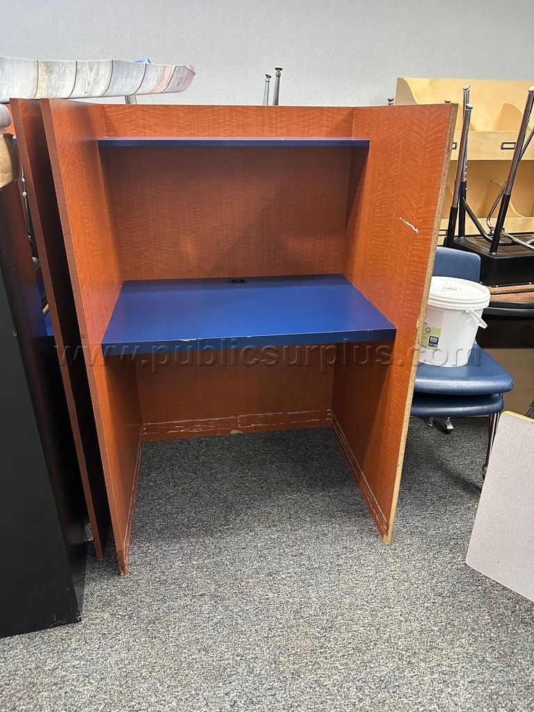 4 Computer Desks - photo 1