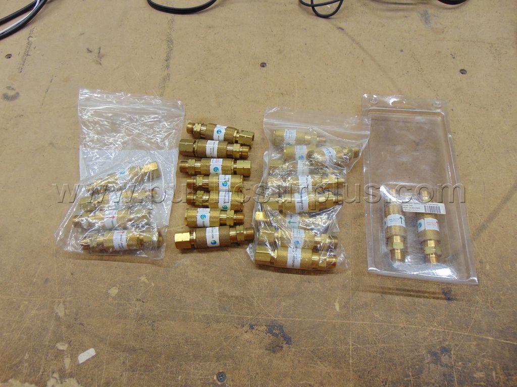Quick Connectors Lot #4985 - photo 1