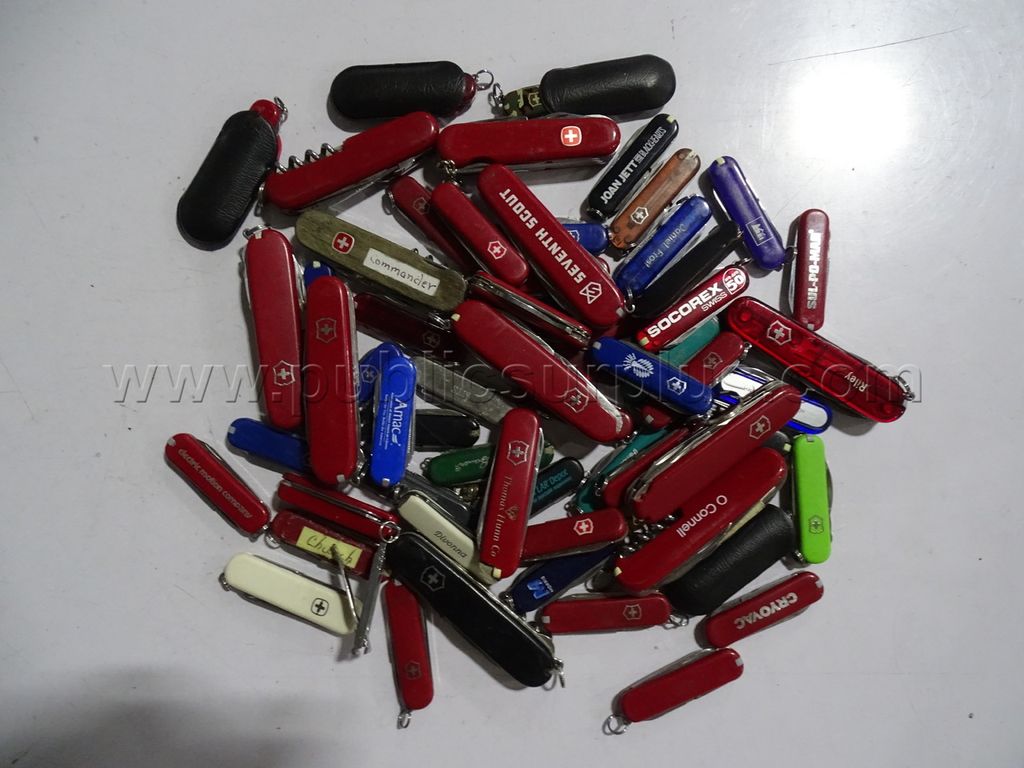 Swiss Army Style Pocket Knives- Victorinox - Shipping Fee $20 - photo 1