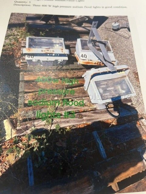 250 W AND 400 W HIGH PRESSURE SODIUM FLOOD LIGHTS - photo 1