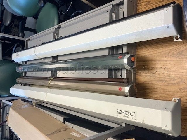Pulldown Projector Screens - photo 1