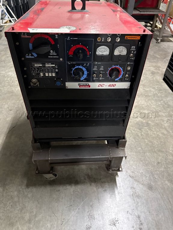 #4 Lincoln Electric DC-400 Welder - photo 1
