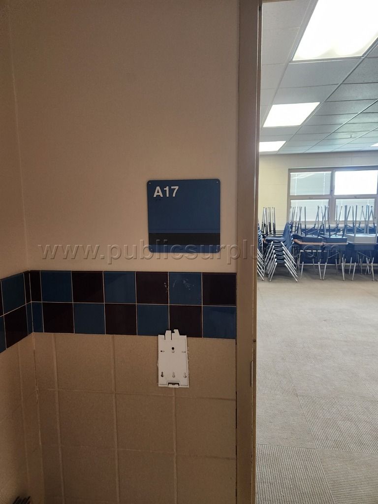 Rooms A16/A17 Middle School- 68 Student Chairs - photo 1
