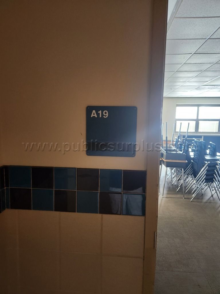 Rooms A18/A19 Middle School- 67 Student Chairs - photo 1