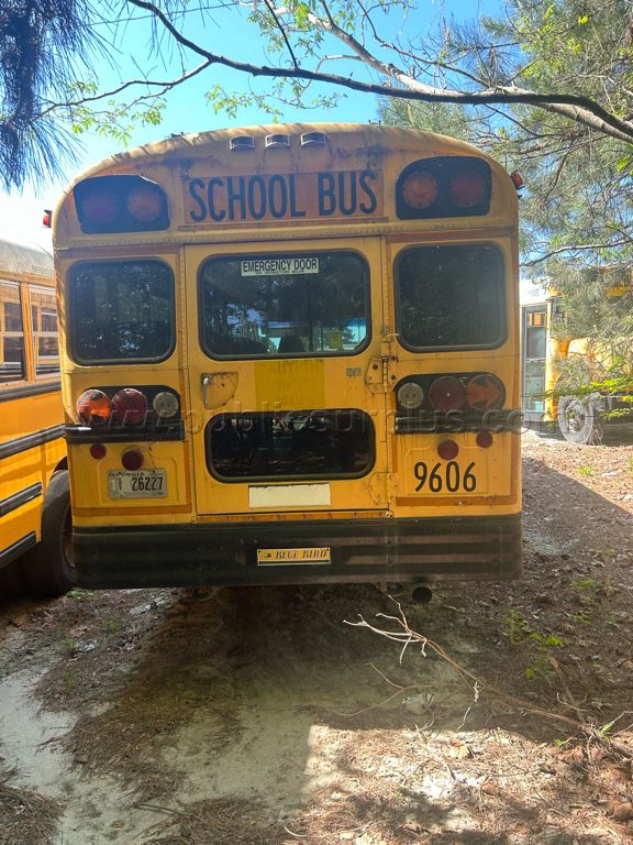 1997 International 48 Passenger Bus - photo 1